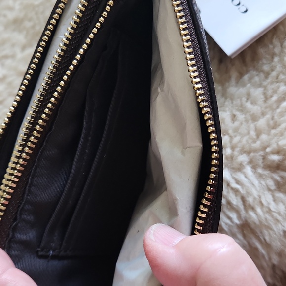 NWT Coach Brown Signature Leather with Pale Gold Double Corner Zip Wallet π€π€ - Picture 10 of 16